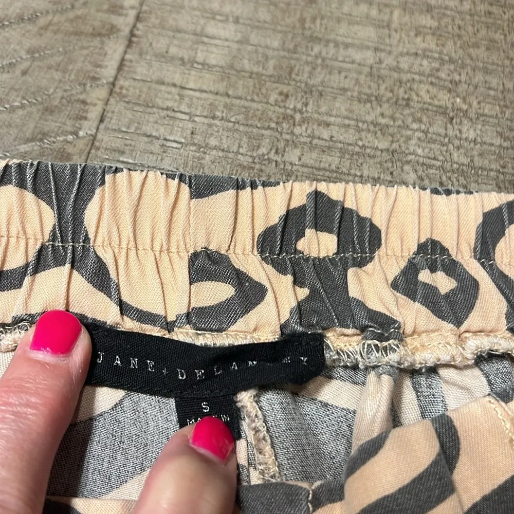 Jane & Delancey wide leg pants in tan and gray - Image 3