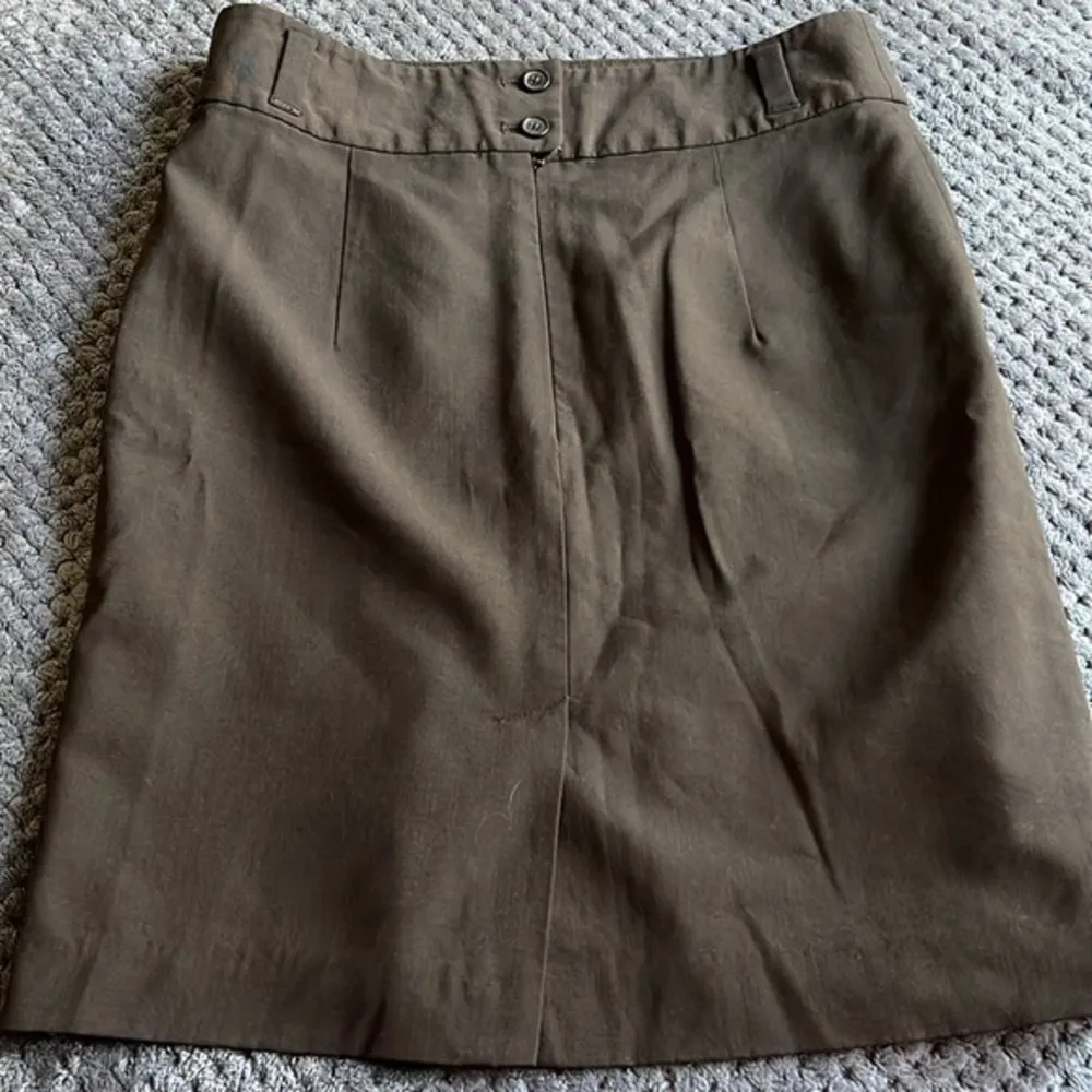 Banana Republic Brown Pencil Skirt Size 4 EUC #6708 - Image 3