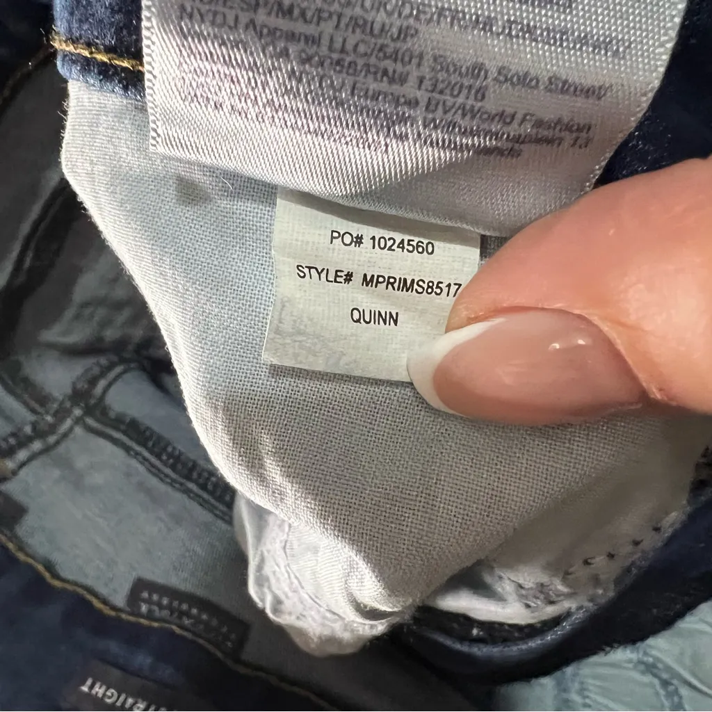 Marilyn Straight Quinn Lift Tuck Technology Denim Jeans - Image 14