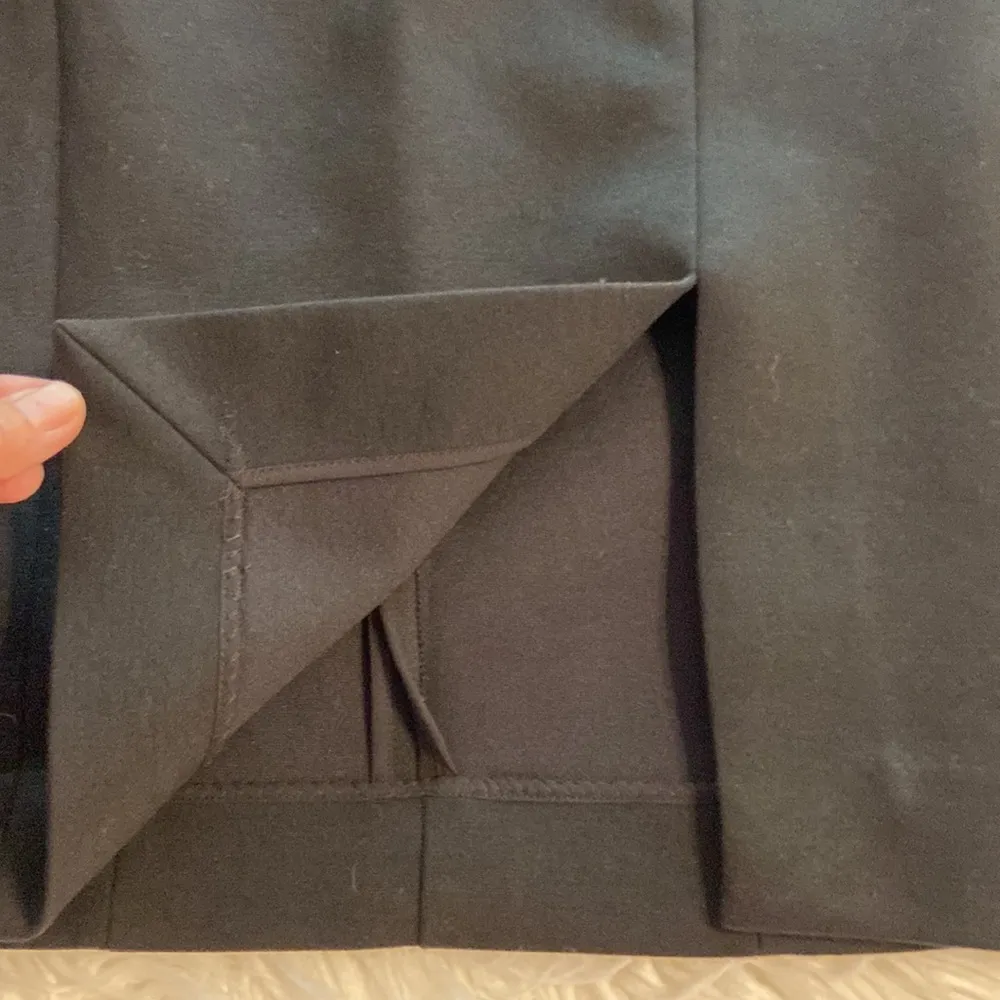 M.M. Lafleur size 2 Elegant Black Pencil Skirt length 24” waist 28” some elastic - Image 6