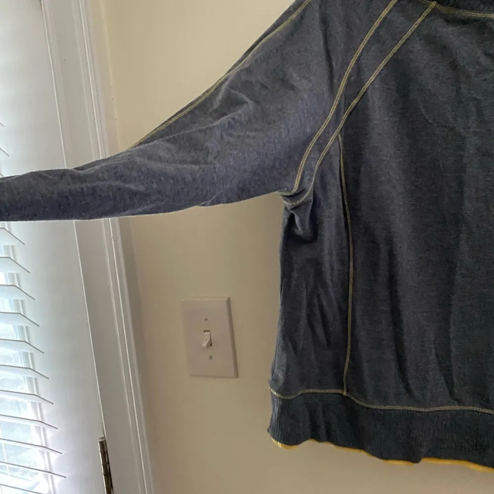 DANSKIN NOW Cardigan/ Sweat shirt/ Sweater for women. Size L (12 - Image 5