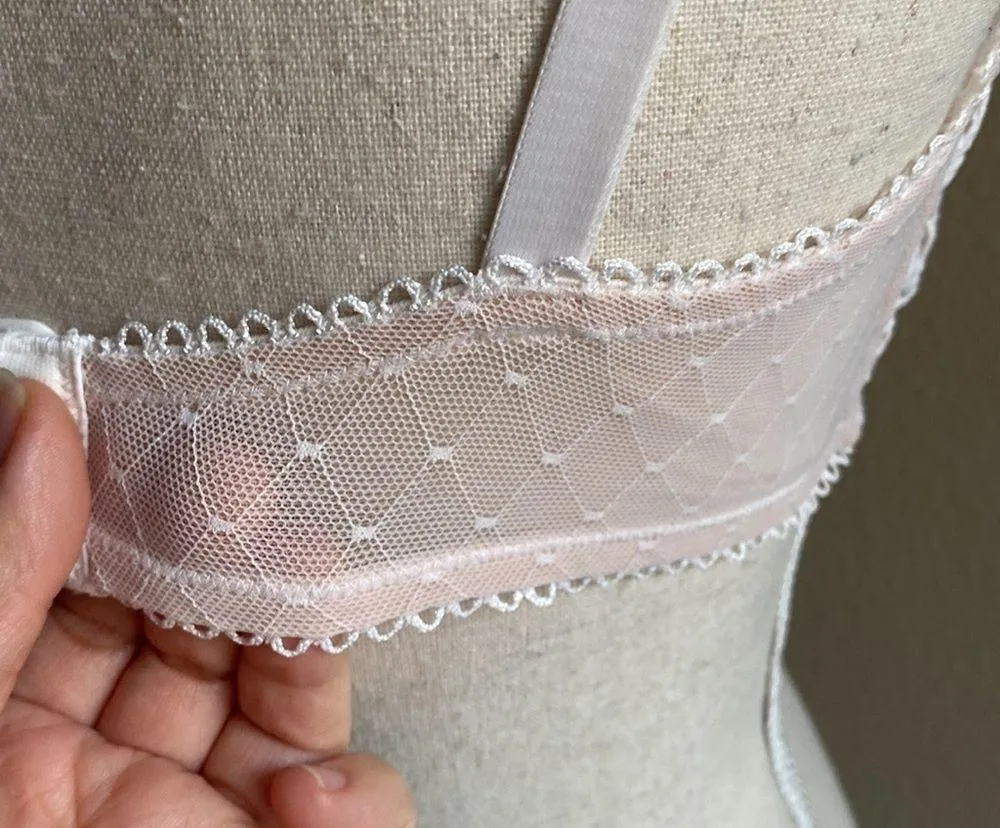 Victoria’s Secret large crochet bralette Dream Angels line - Image 4