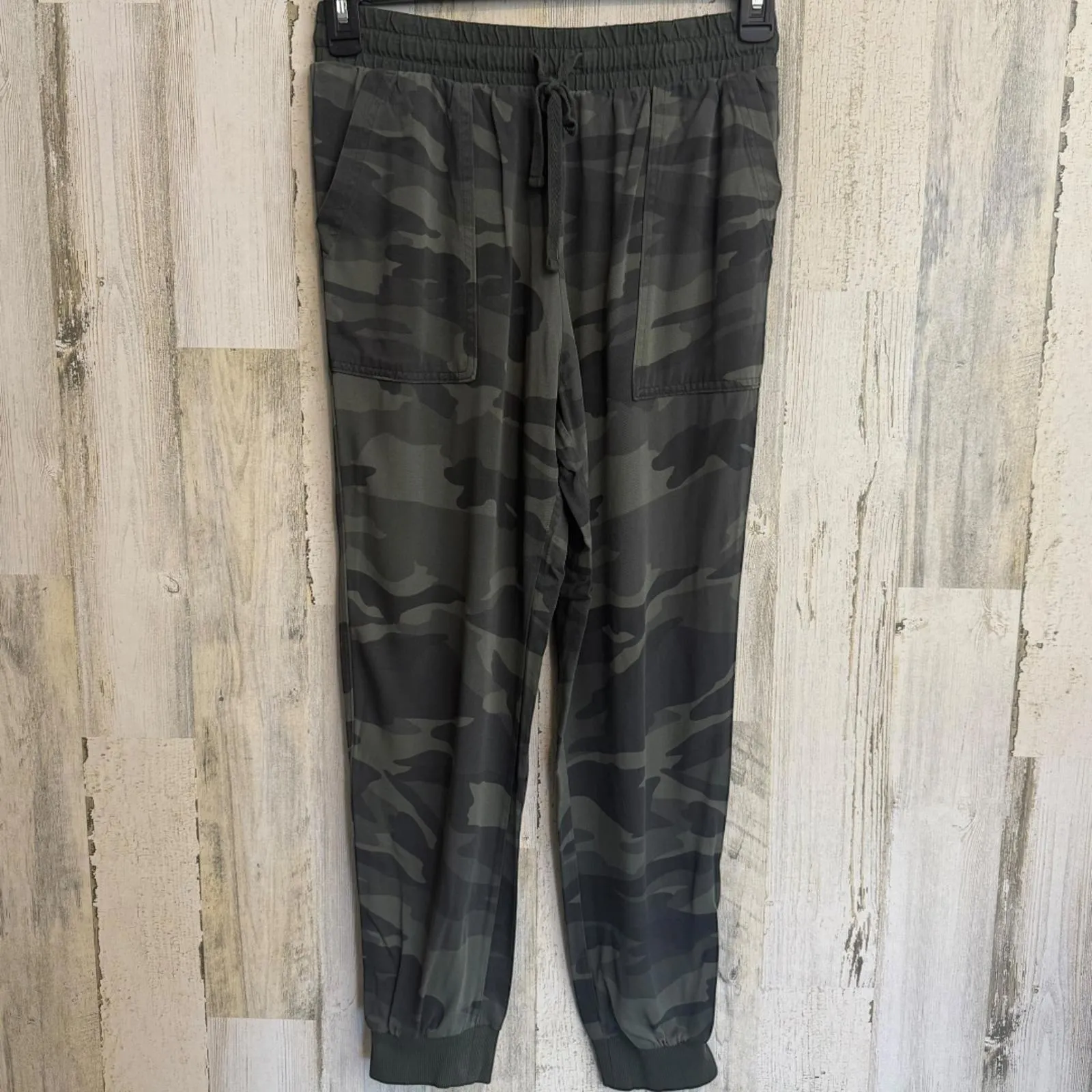 Splendid Camo Joggers Women’s Small Green Drawstring Pocket Rayon Pants - Image 5