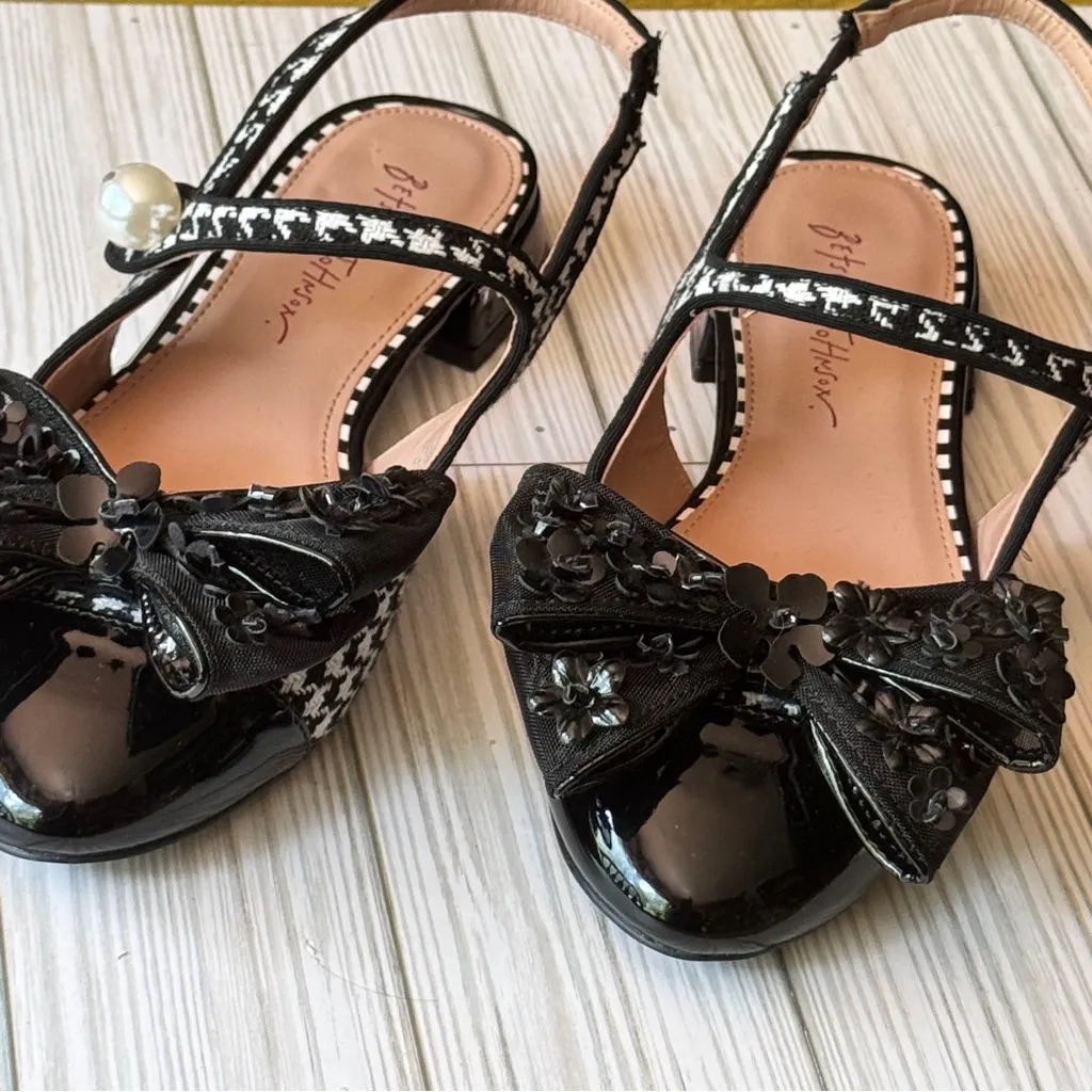 Betsey Johnson LIVY HOUNDSTOOTH Mary Jane Women's Flats Bow and Pearl Detail 7.5 - Image 2