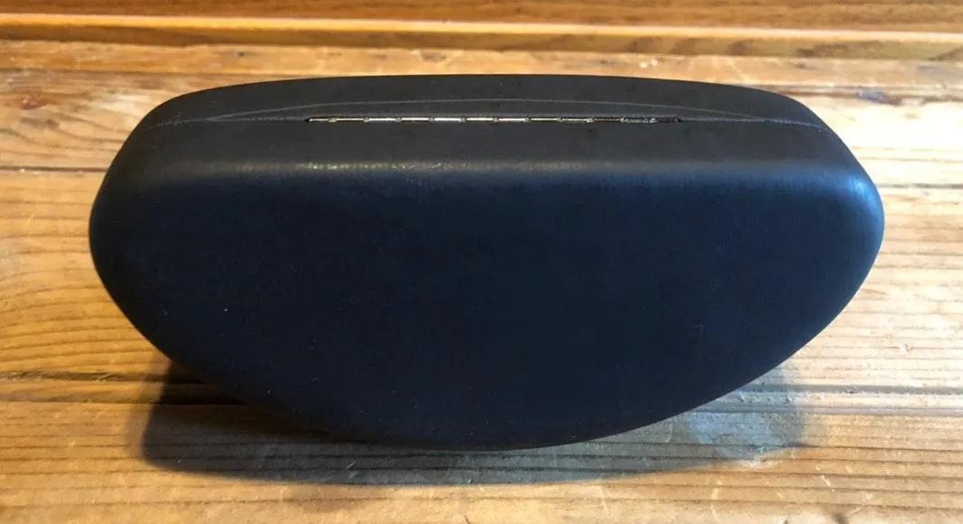 Armani Exchange Sunglasses With Case - Image 8