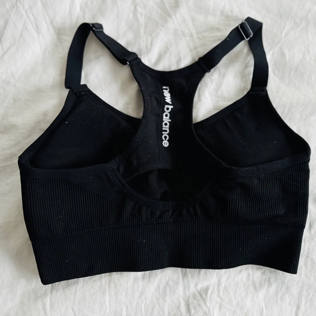 New Balance NB NEW Seamless Large Padded Black Sports Bra Workout Yoga Top - Image 2