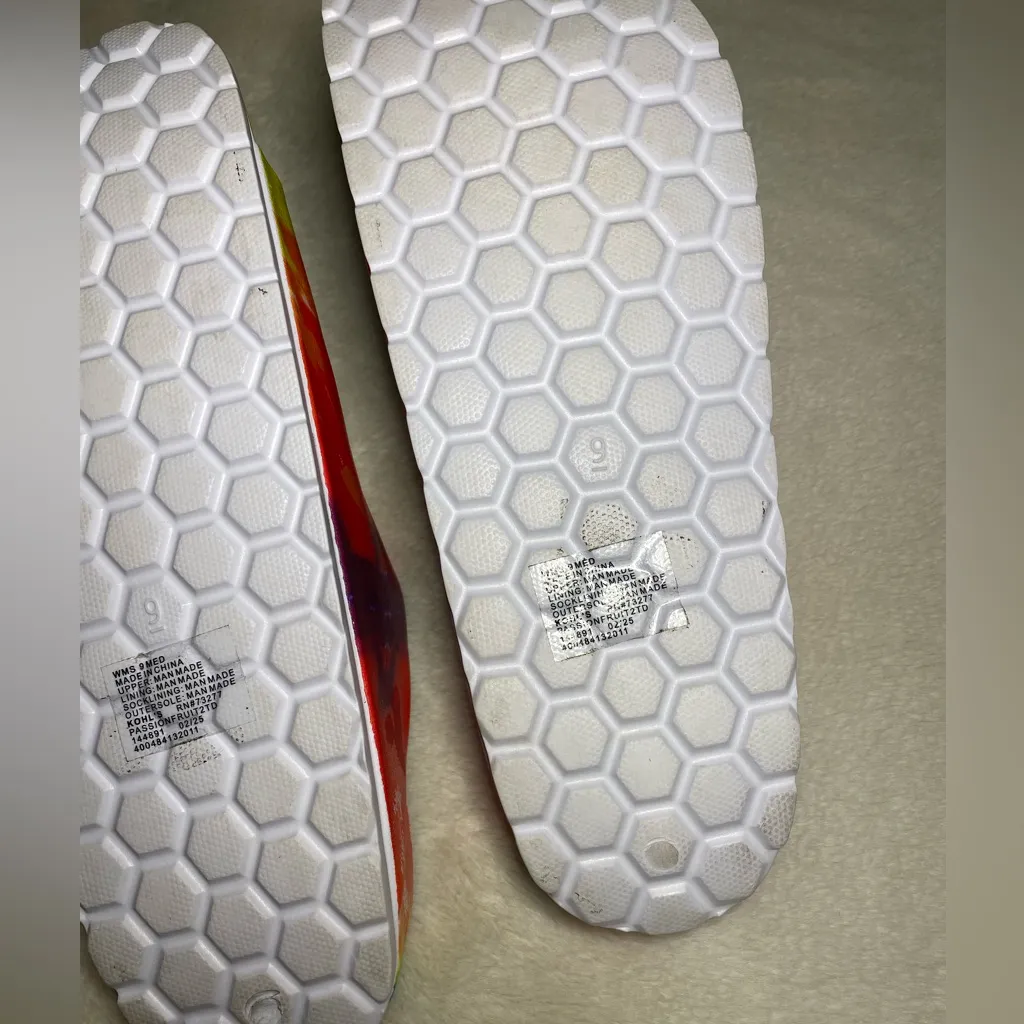 SO Rainbow Tie Dye Slip-On Sandals Size 9 EUC - Image 5