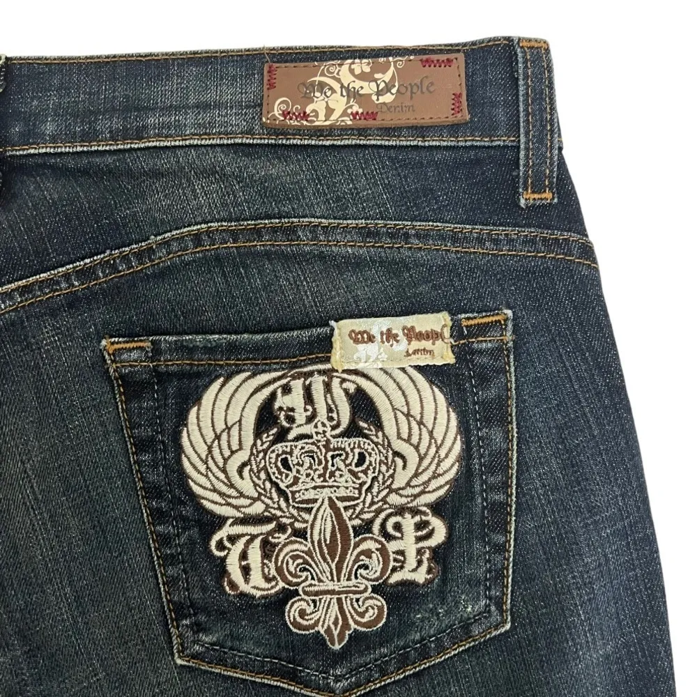 We The People Bootcut Jeans Embroidered Midnight Wash Denim Western Size 29 - Image 3