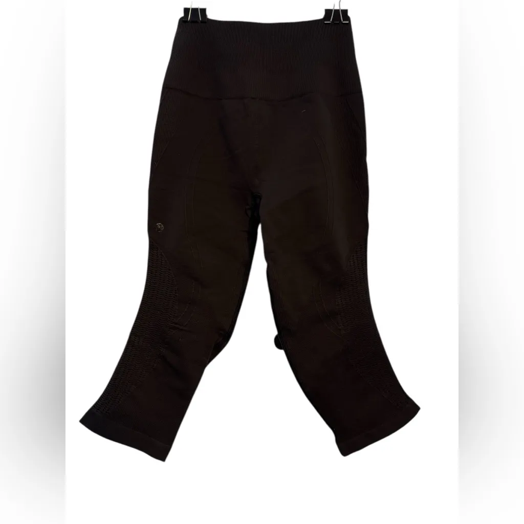 Lululemon Black Seamless Compression Crop Leggings high rise athleisure yoga - Image 2