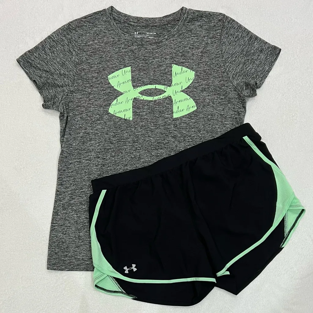 Under Armour Mint and Black Shirt and Shorts Set Size XL - Image 6