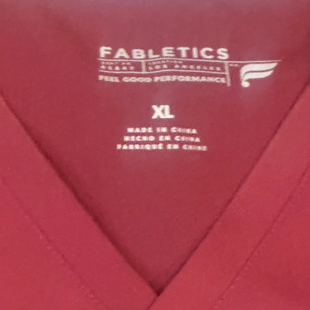 Fabletics Maroon Color Scrub Top unisex size Xl - Image 2