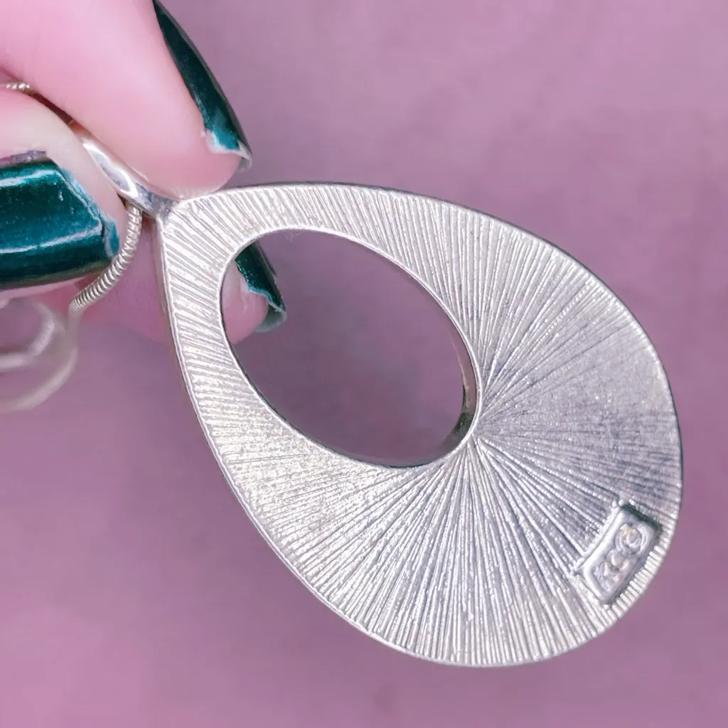 468. Abalone KC Green Shell Silvertone Pendant Necklace Silver - Image 3