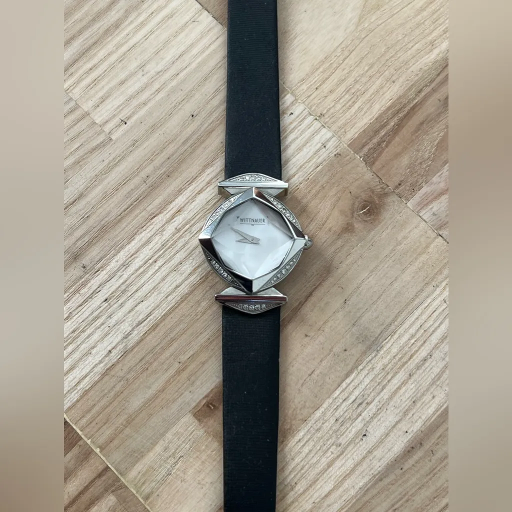 Wittnauer Longines Rare Genuine Diamonds Ladies Watch Uniquely Shaped Crystal Silver - Image 7