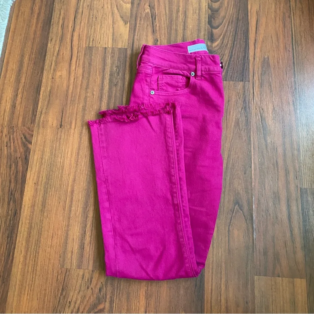 Kick Crop Frayed Jeans - Image 3