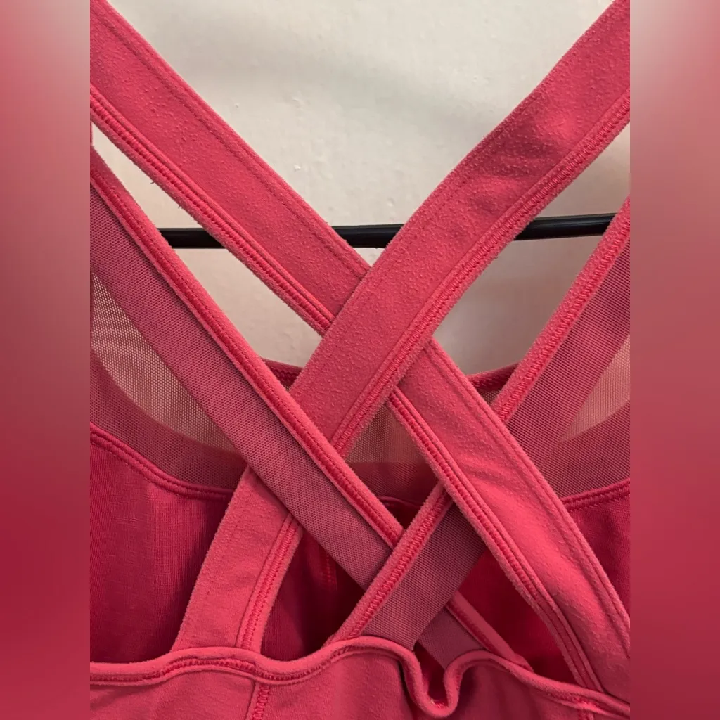 Lululemon exercise yoga top crisscross hot pink - Image 6