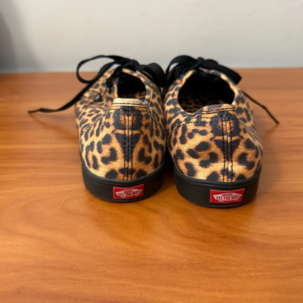 Vans Authentic Low Pro Skate Shoe Leopard Animal Print Lace Up Sneaker W7.5 - Image 2