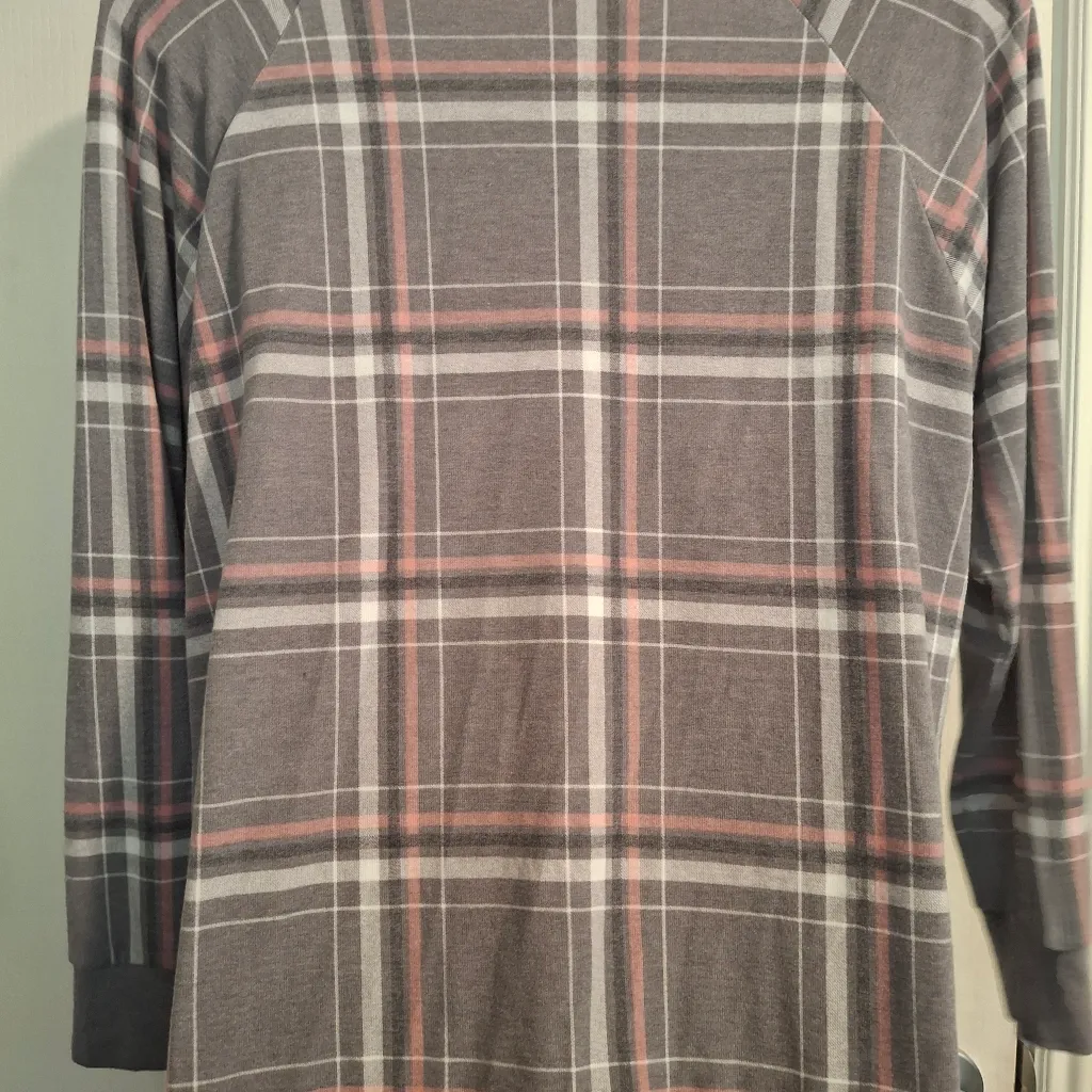 Torrid Sz 2 Gray and Pink Plaid Sweater - Image 3