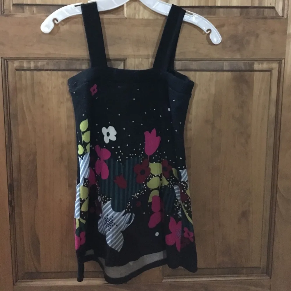 🔵Xhilaration ombré tank sweater! Black floral! - Image 5