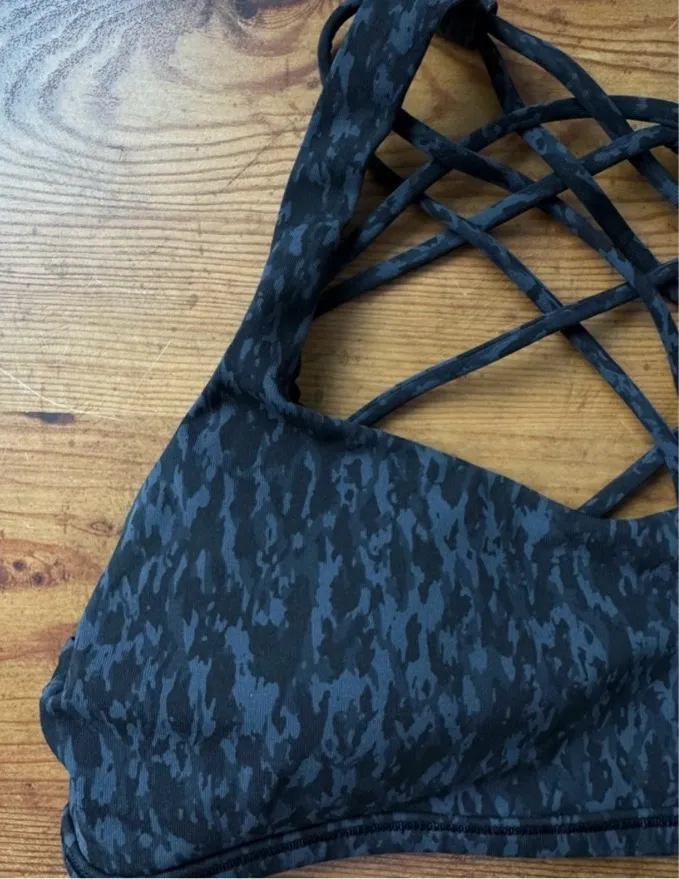 Lululemon Free To Be Bra Wild Light Support A/B Cup - Image 3
