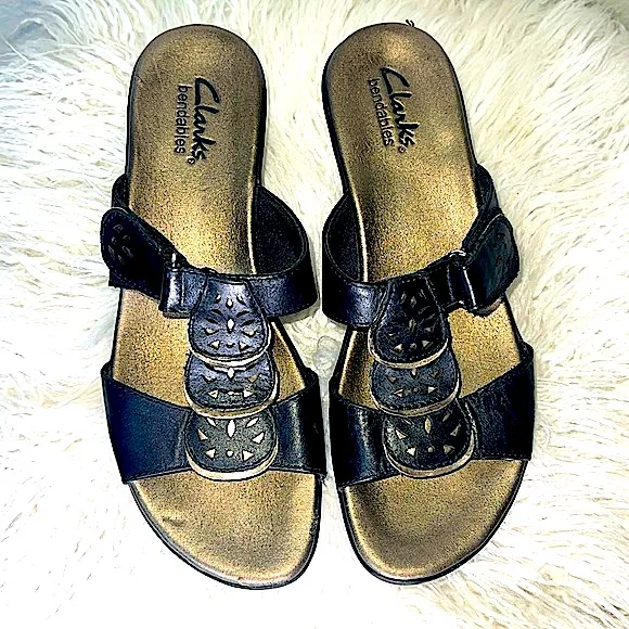 Clark’s black slide sandals with Velcro adjustment - Image 6