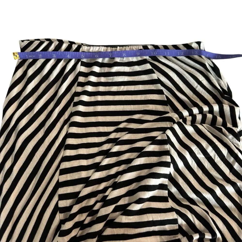 Mossimo Supply Co. Black and White Asymmetrical Maxi Skirt - Image 6