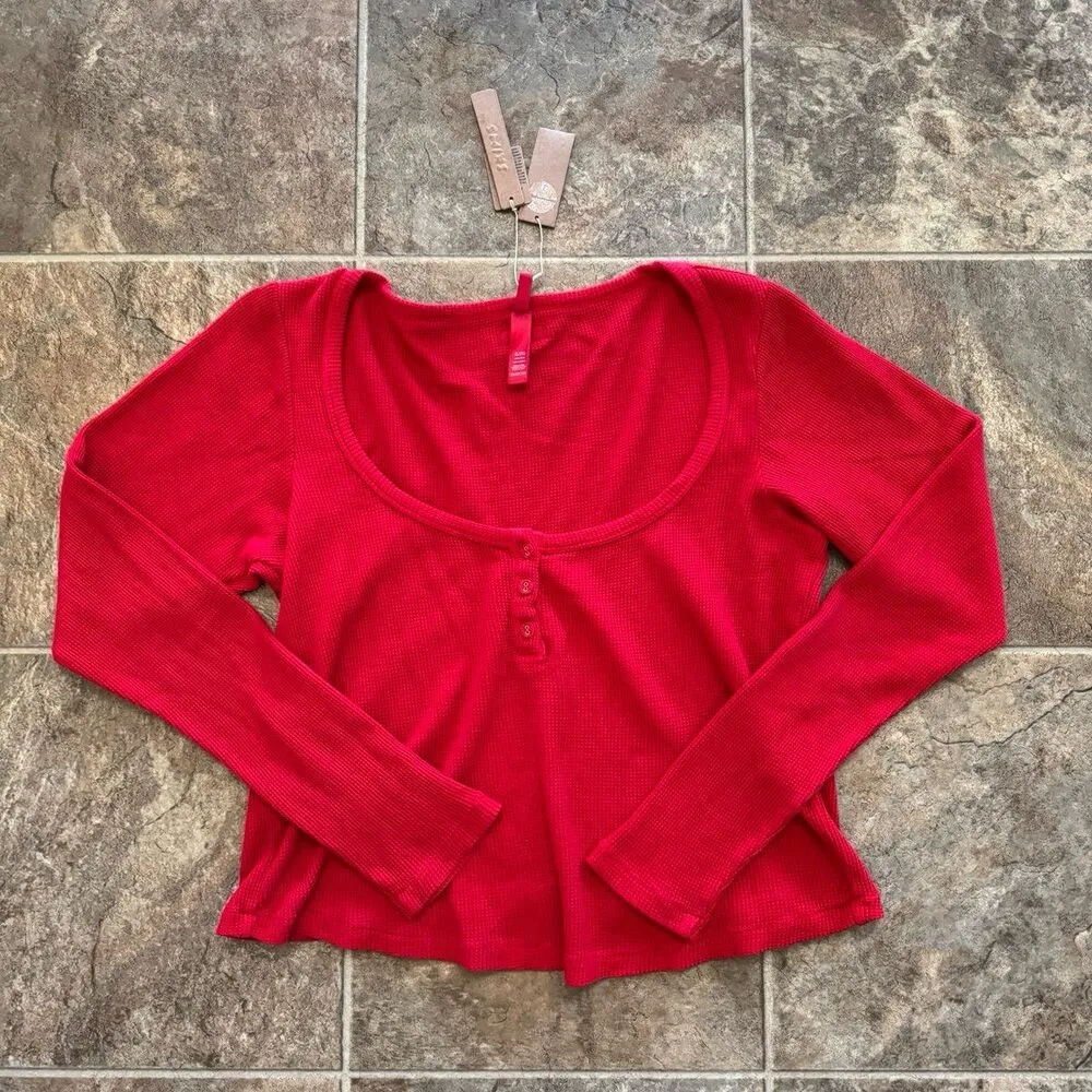 Skims Waffle Long Sleeve Henley Cranberry Size 2X - Image 3