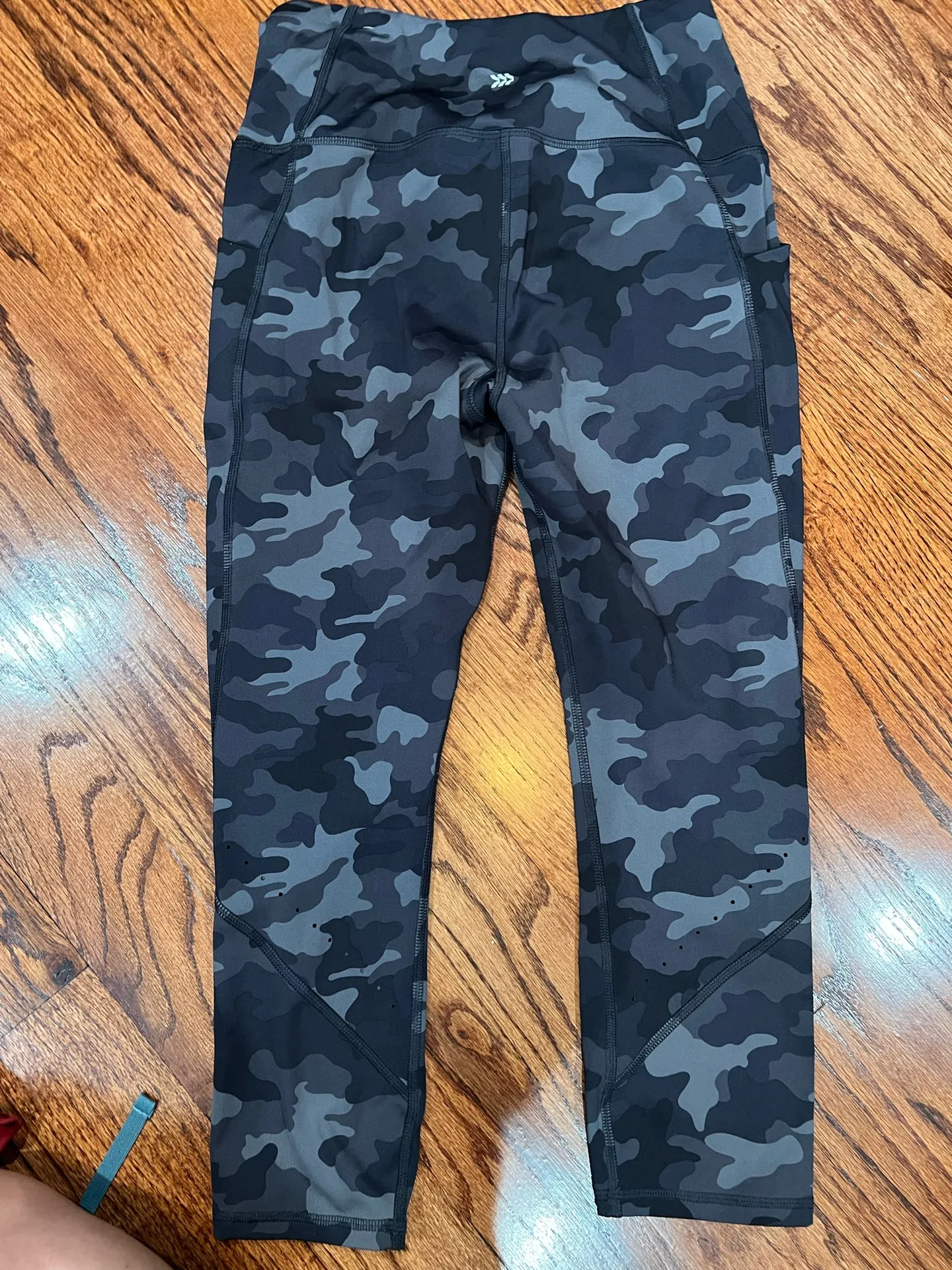 All in Motion leggings  - Image 6