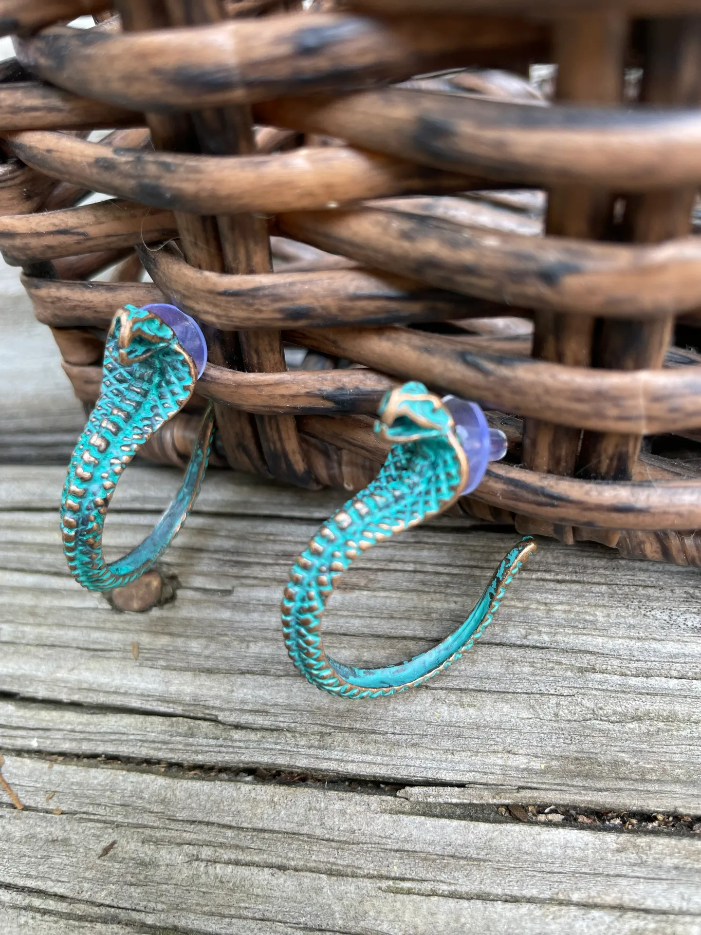 Snake Dangle Earrings Green - Image 4