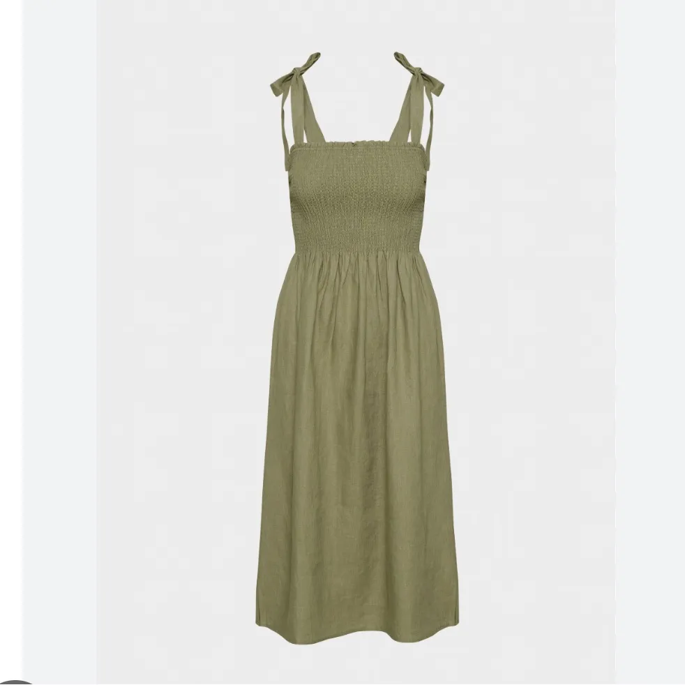 NEW Aritzia Wilfred Golden Hour Linen Dress Smocked Organic Linen Midi Dress - Image 4