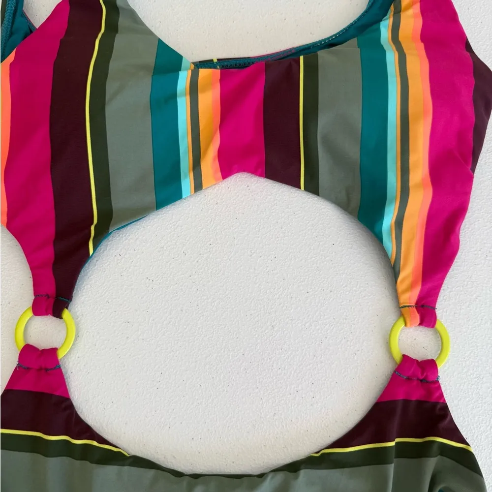 BCBGeneration Women's Standard Monokini One Piece Swimsuit Medium Multicolor - Image 3