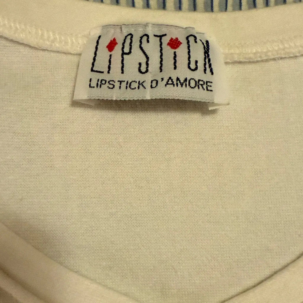 Lipstick D'Amore White Crop Top - Image 4