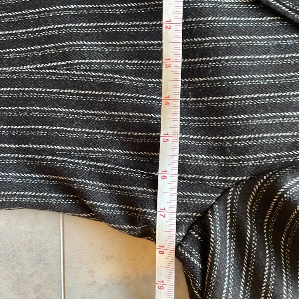 CAbi‎ Pinstripes Tapered Waist Cheetah Lining Career Blazer Women’s Size 6 - Image 8