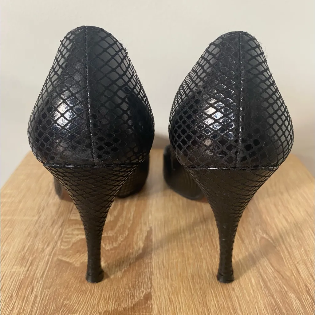 Stuart Weitzman Black Heels Size 6.5 M - Image 3