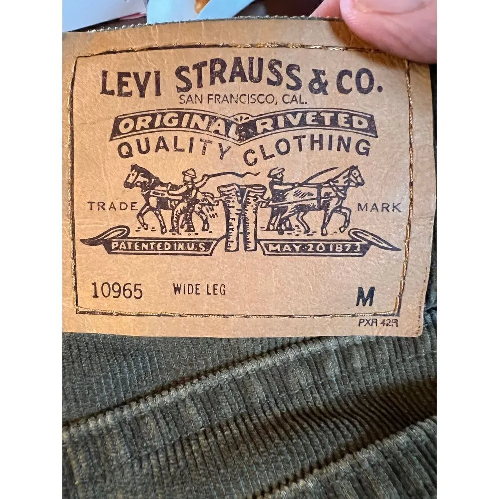 Levi Wide Leg corduroy pants Sz 11 Olive Green Brown - Image 12