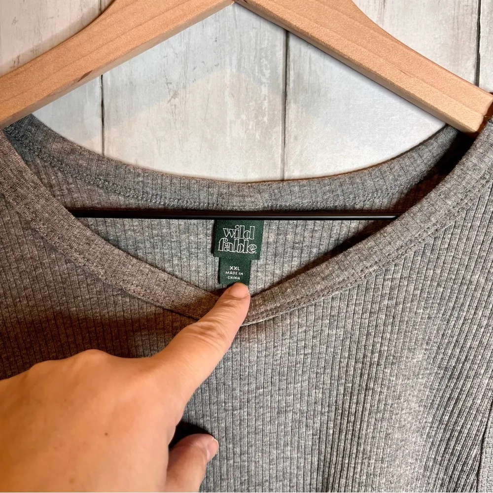 Wild Fable Muscle Tank Crop - Image 3