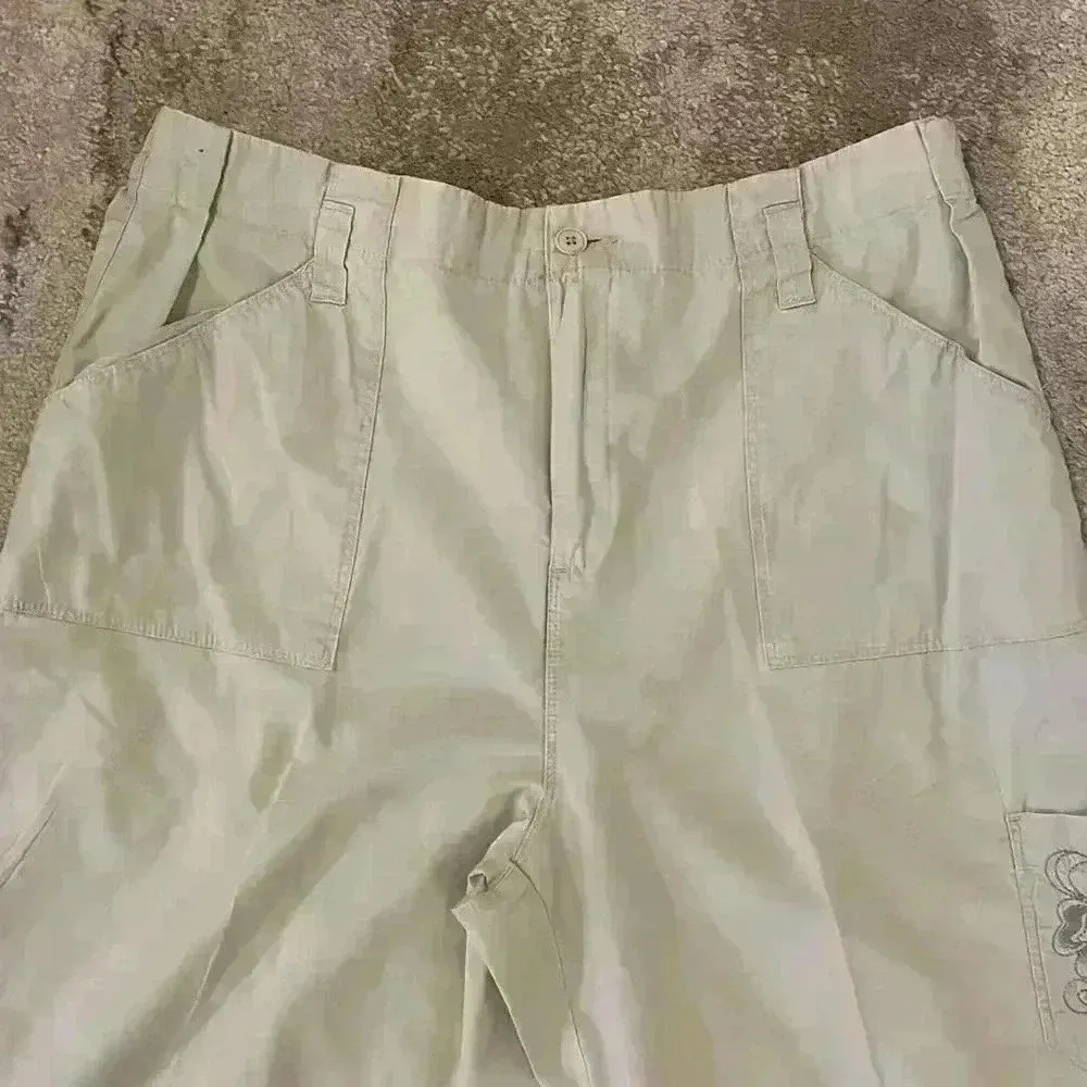 Women’s White Stag Capris - Image 2