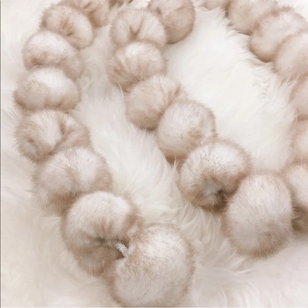 Vintage Fur Style Bauble Scarf - Image 8