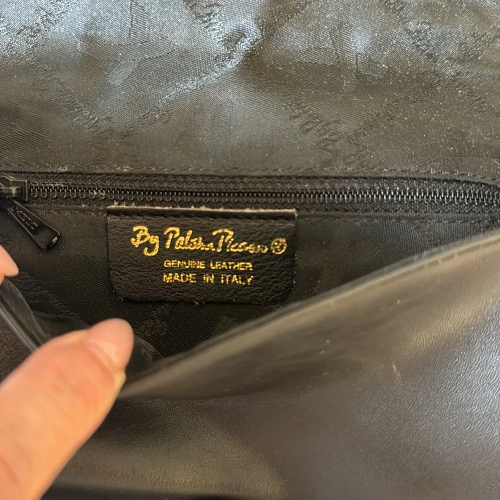 EUC Paloma Picasso Vintage Small XXX Iconic Shoulder Bag Very Dark Navy and Gold Blue - Image 6