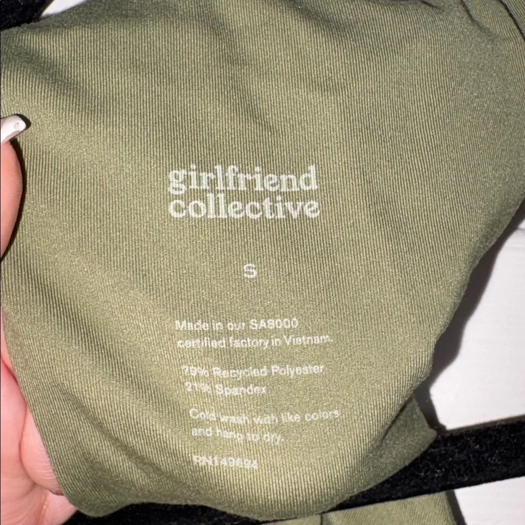 Girlfriend Collective Paloma Racerback Sports Bra Thyme Green Size S - Image 6