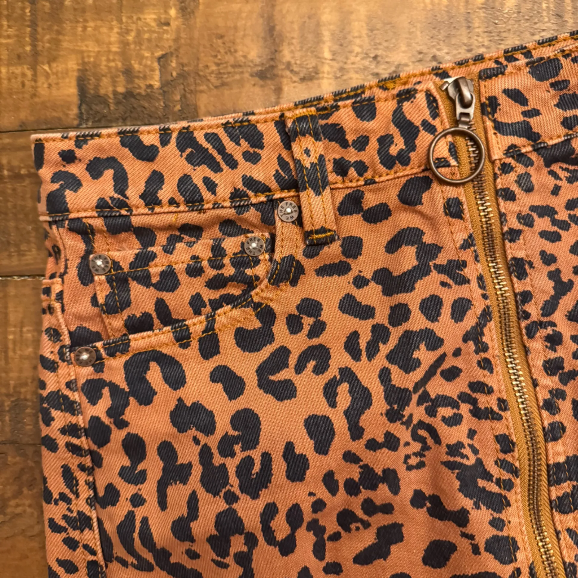 FREE PEOPLE Zip‎ It Up Printed Mini Skirt - Image 5