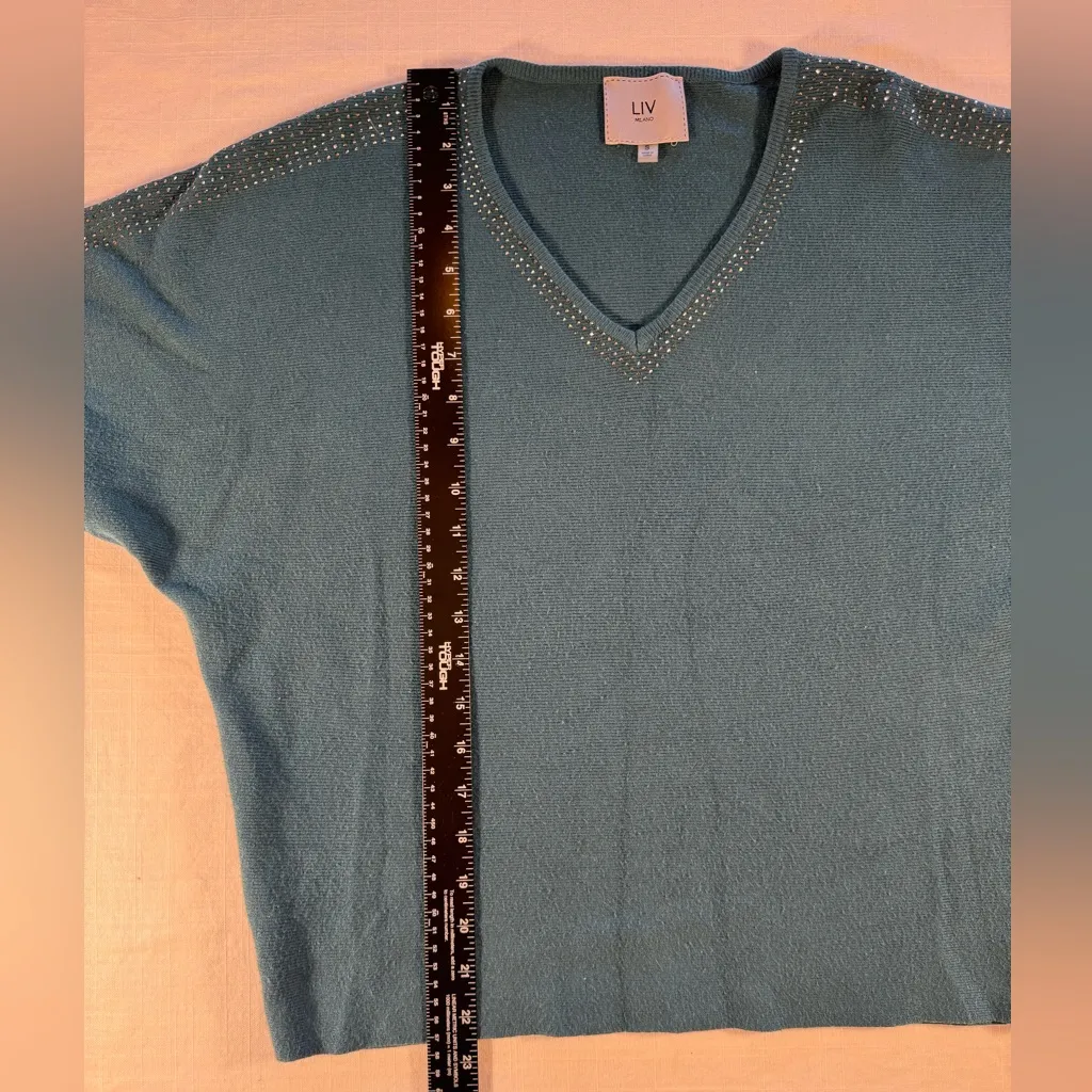 LIV Women's V - Image 3