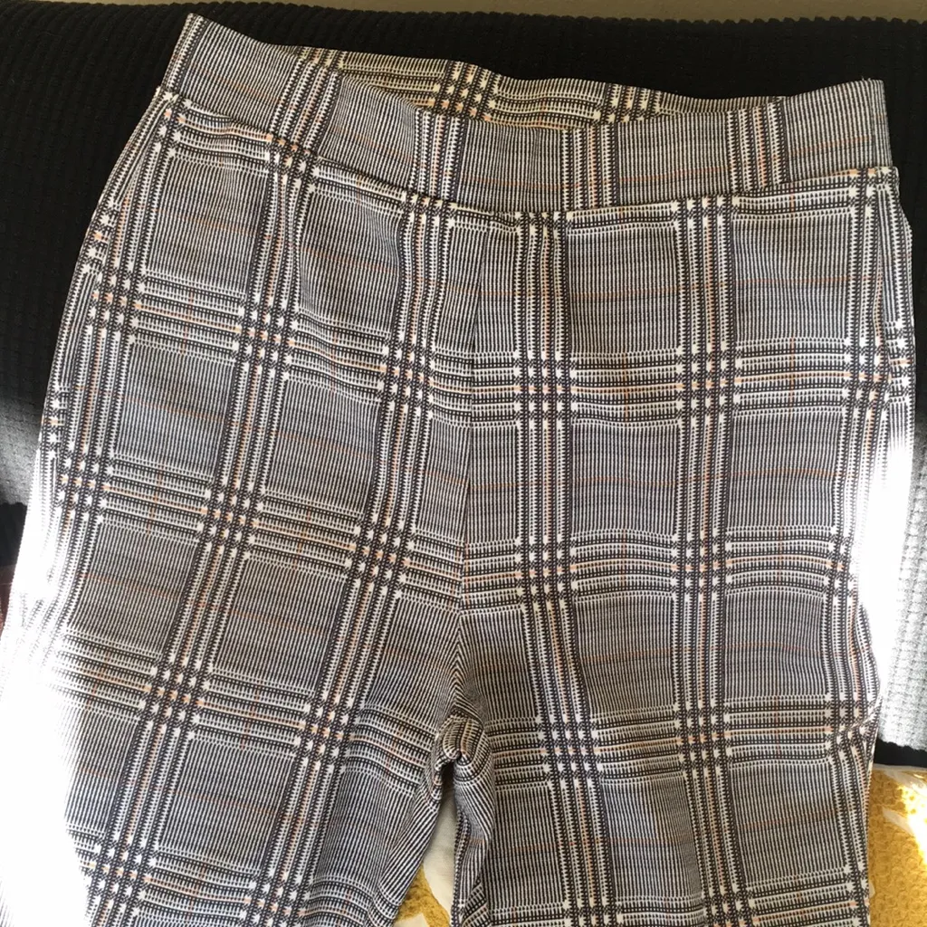 SHEIN plaid leggings/pants size M - Image 3