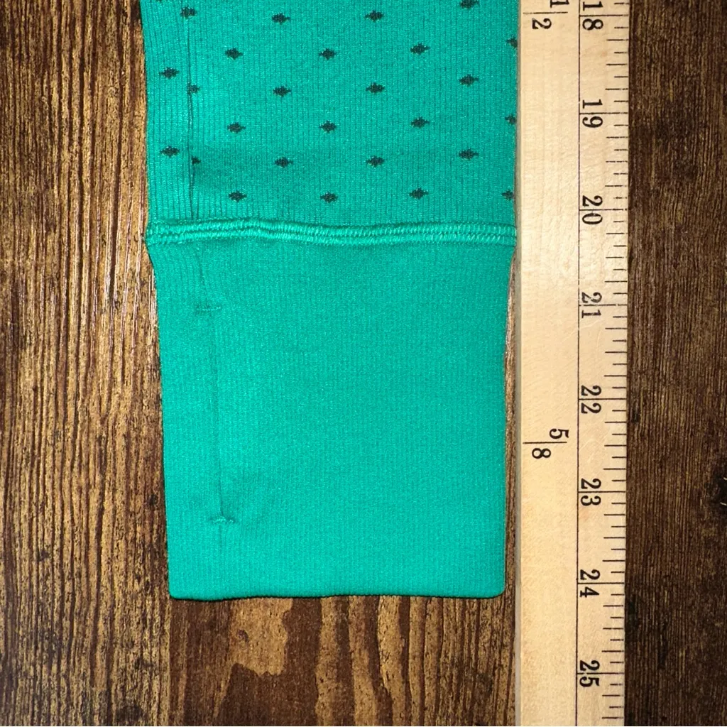 DSG Top Womens Small Green Momentum Seamless Cropped Moisture Wicking Activewear - Image 5