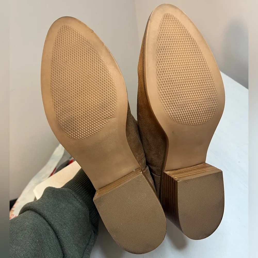 Steve Madden Lyz Tan Suede Ankle Booties 9.5 - Image 14
