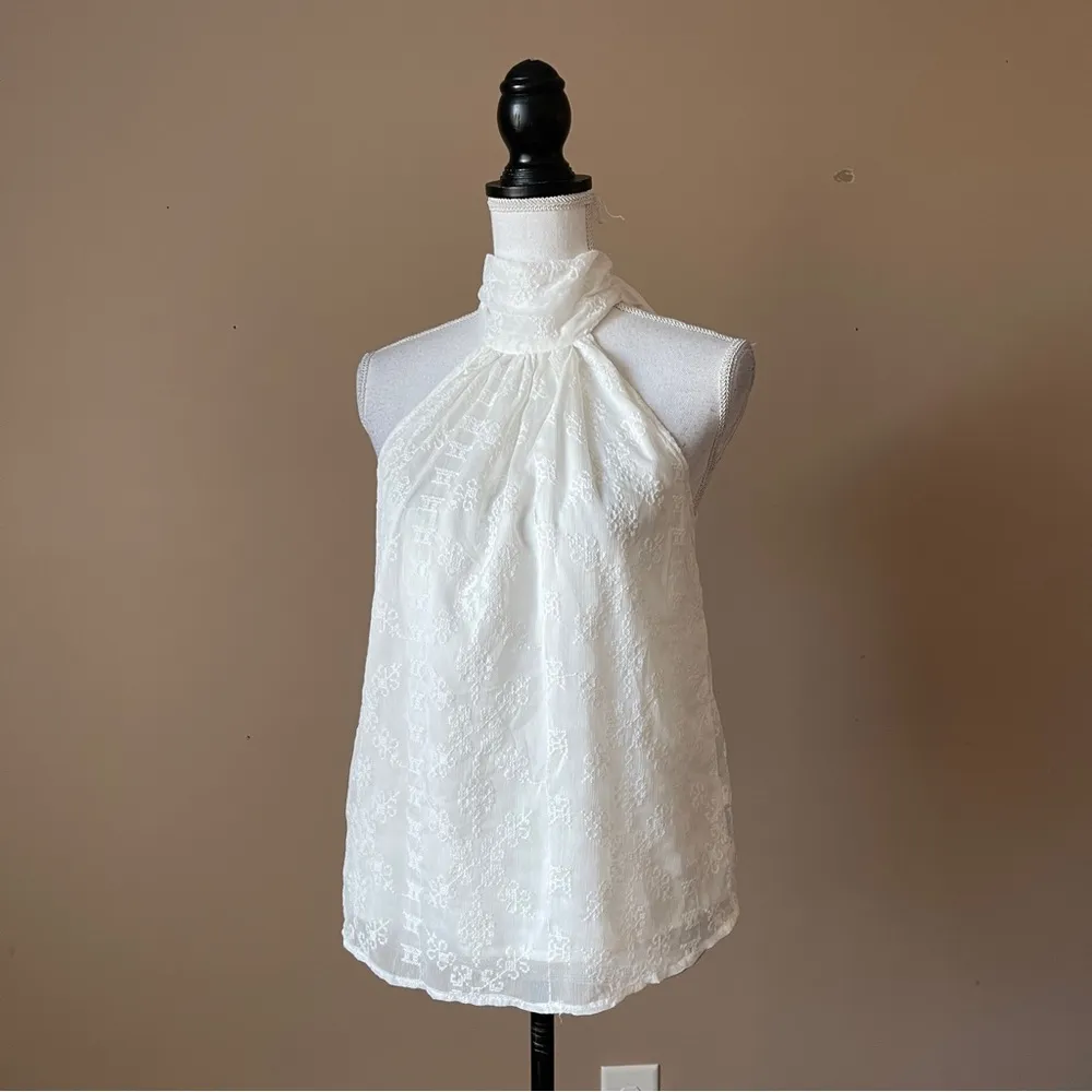 BISHOP & YOUNG | White Lace Halter Sleeveless Top Sz XS - Image 3
