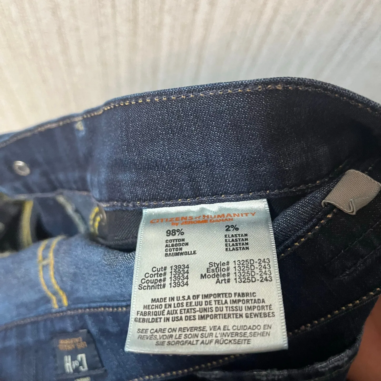 Citizens of Humanity Dita Petite Bootcut Leg Darkwash Frayed Hem Jeans‎ Size 26 - Image 10