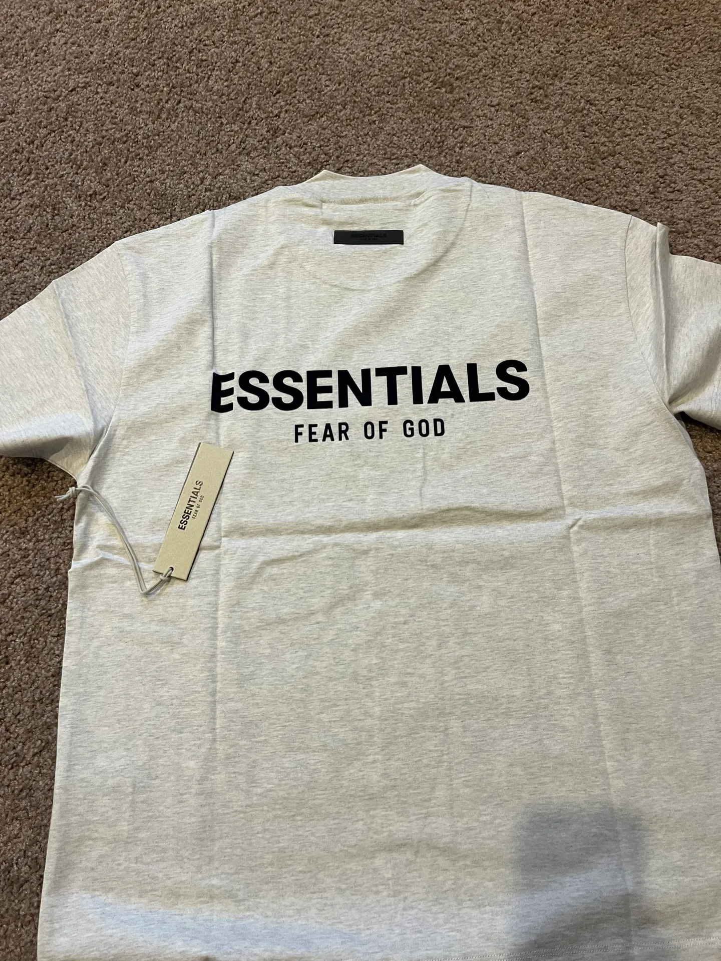 Fear of god Essentials T-shirt Light Oatmeal - Image 2
