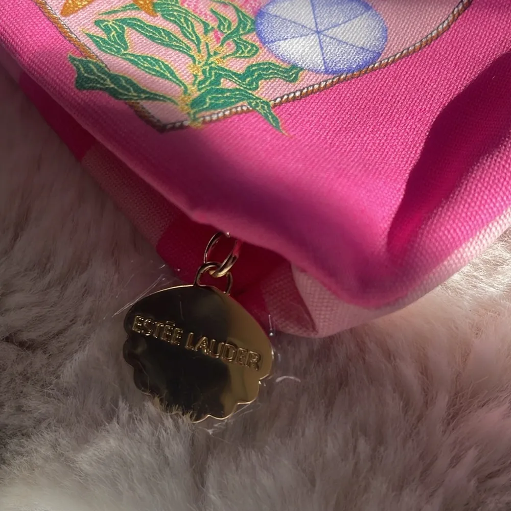 Estée Lauder Seashell Dreams Makeup Bag - Image 7