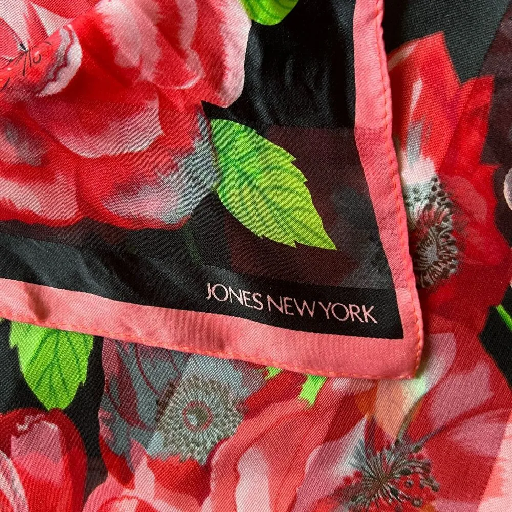 Jones New York Floral scarf red green black  square 21 X 21 ins - Image 4