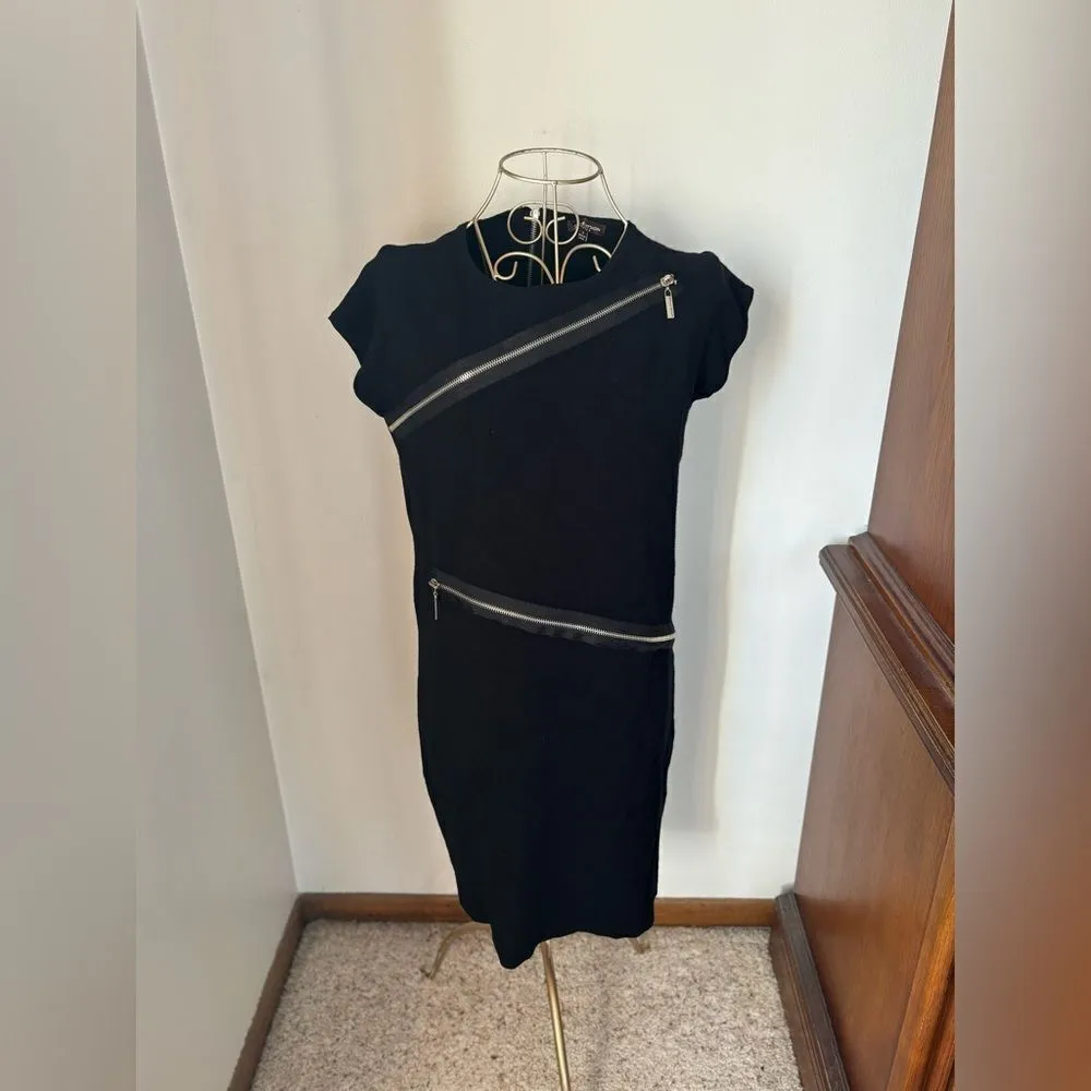 Adrienne Vittadini black short sleeve dress with zipper details size small - Image 2